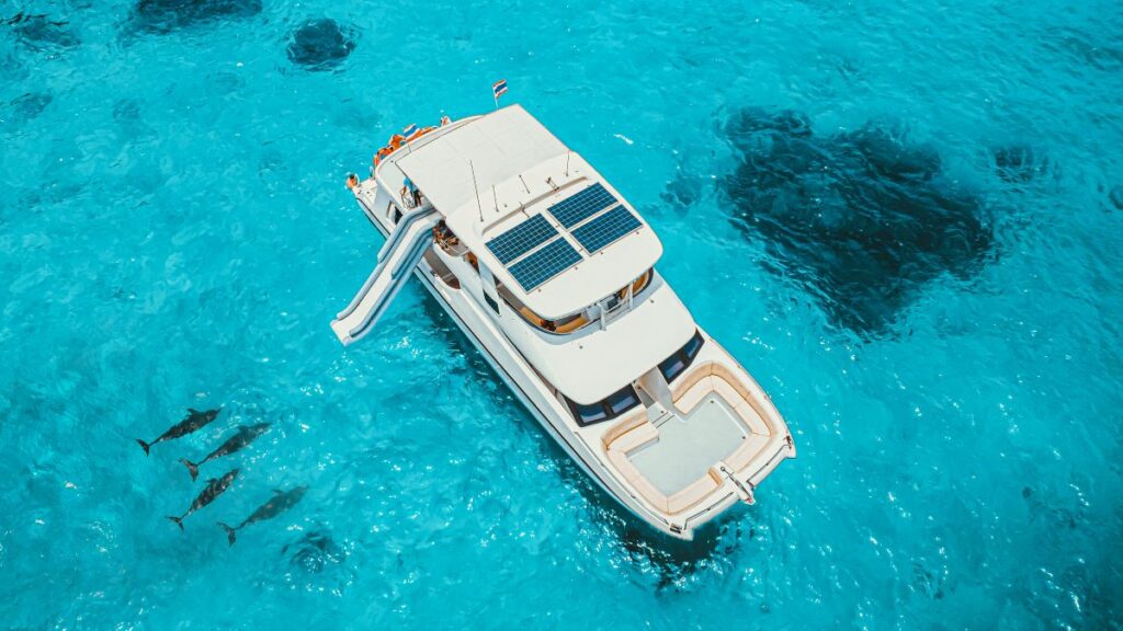 Luxury yacht charter in Phuket by 109 Thailand Travel